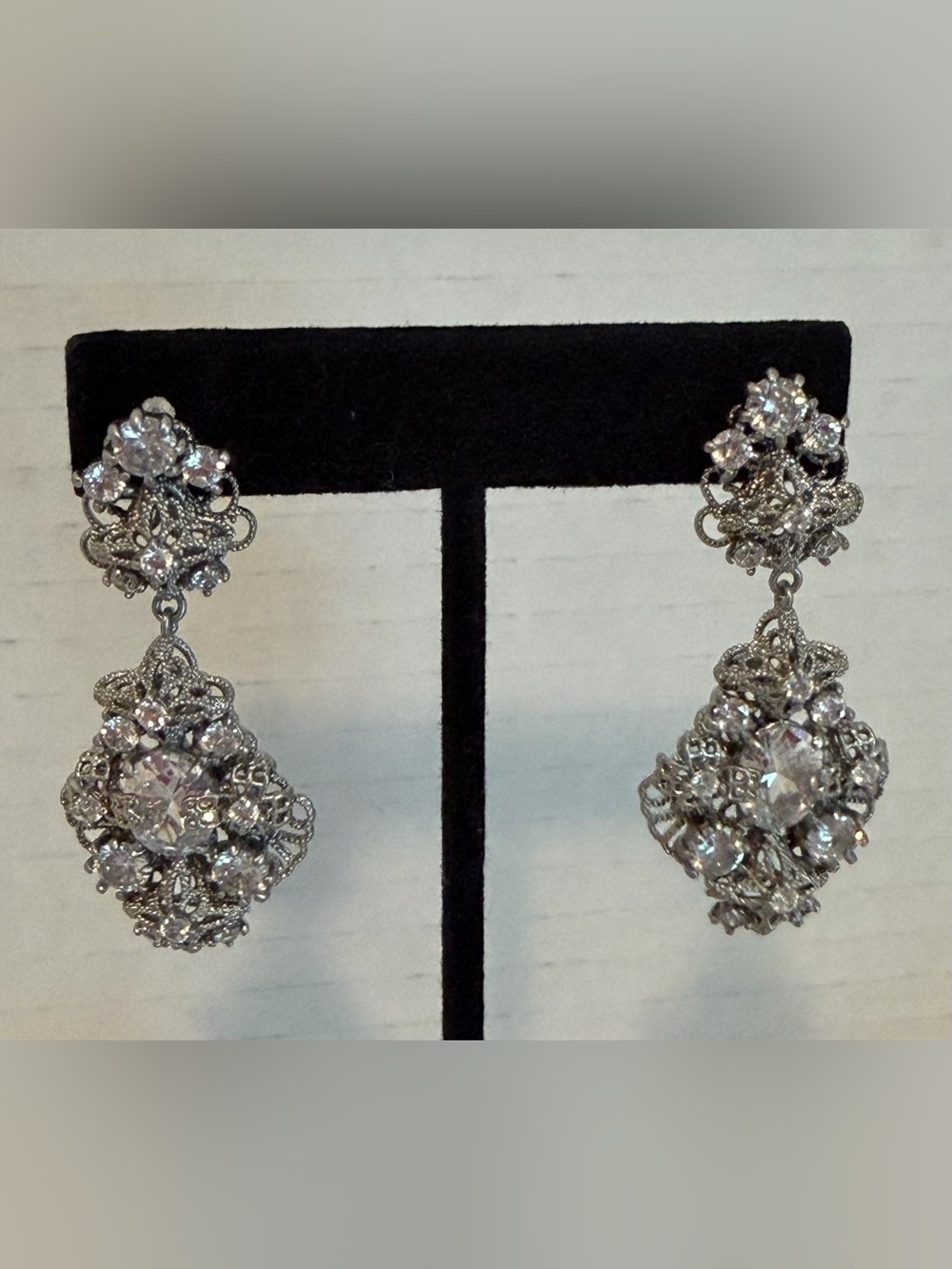 Vintage CABI Silver Prong Set Crystal Filigree Drop Earrings - Women Jewelry